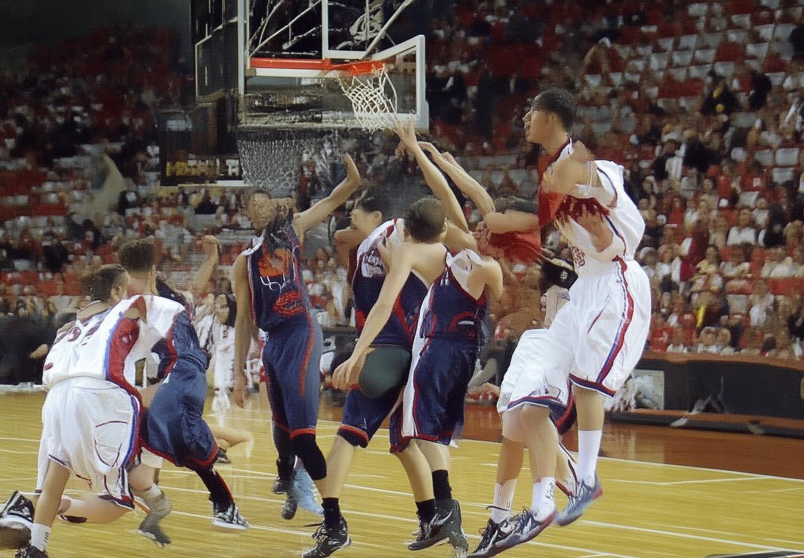 2017年4月5日NBA：勇士124-101逆转森林狼，库里爆发助力夺冠之路(图3)