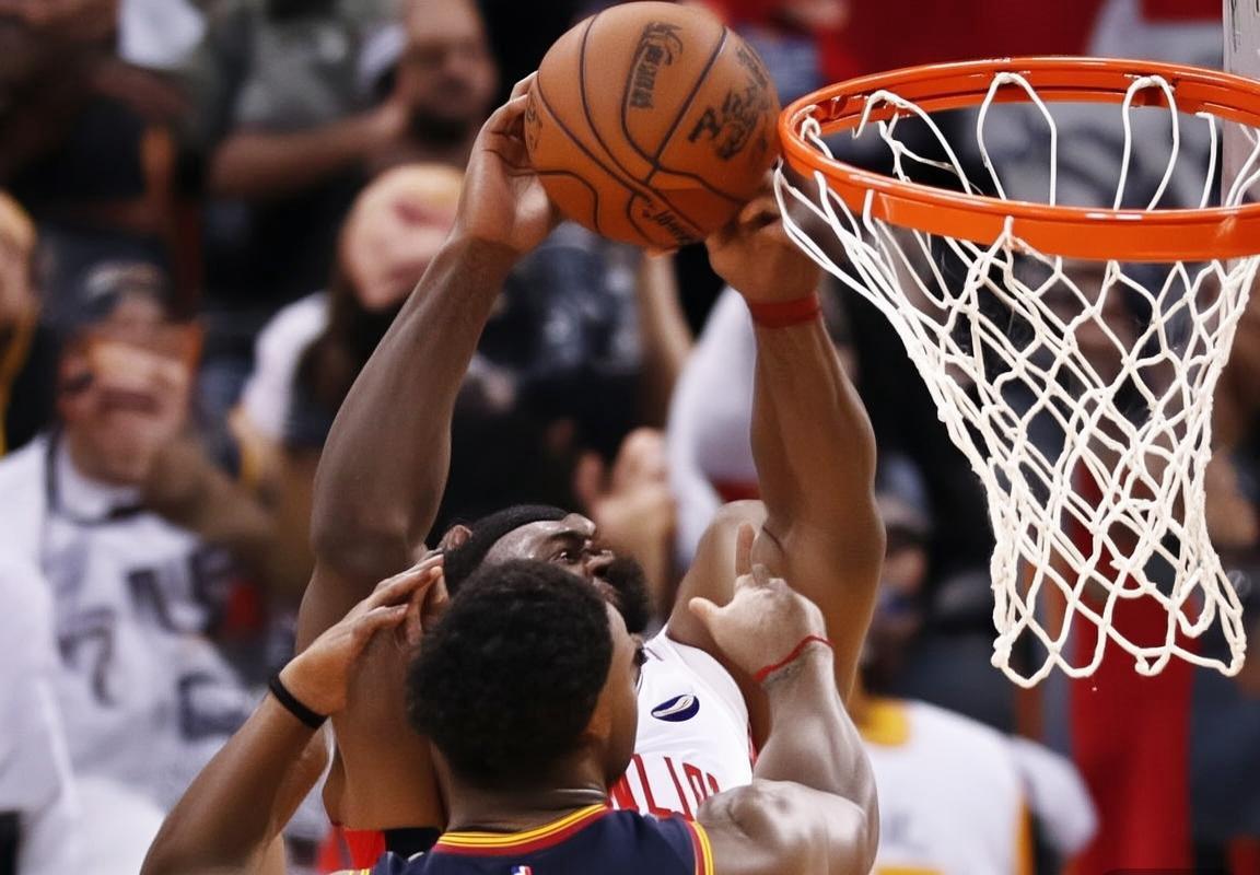 2017NBA火箭VS骑士巅峰对决十大精彩瞬间(图3)