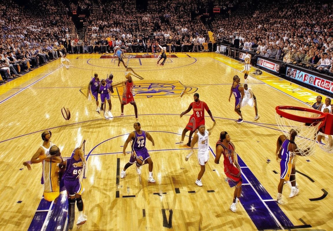 2006年NBA经典对决：科比一投逆转火箭