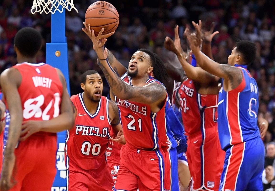 76人险胜活塞：恩比德独木难支，团队协作显神威(图3)